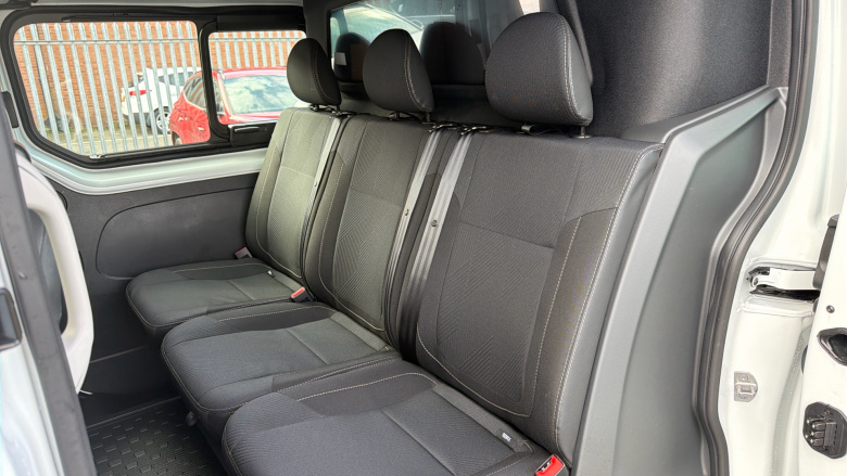 Renault Trafic Lwb Diesel LL30 Blue dCi 150 Extra [Safety] Crew Van